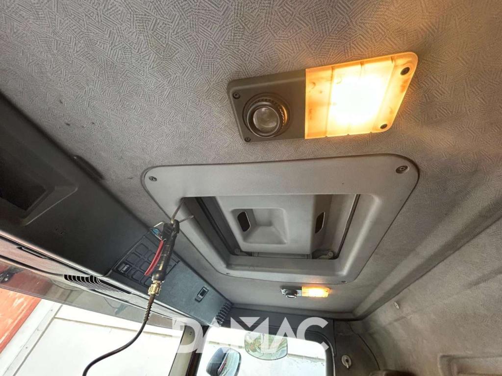 Scania 420 Foto 18
