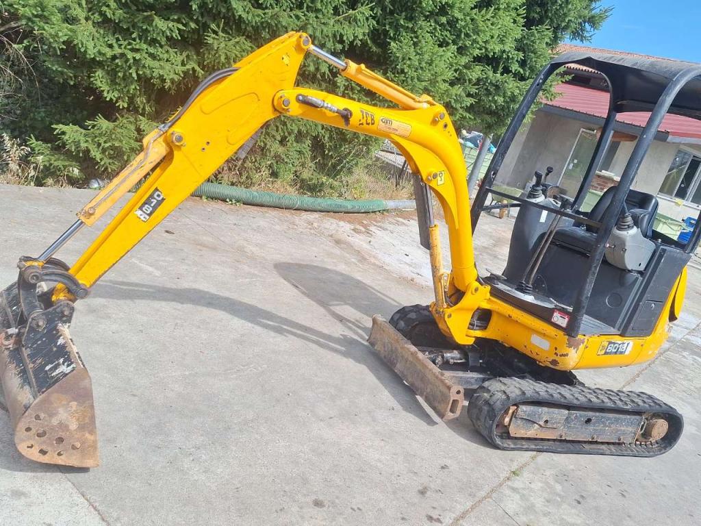 JCB 8018 Foto 1