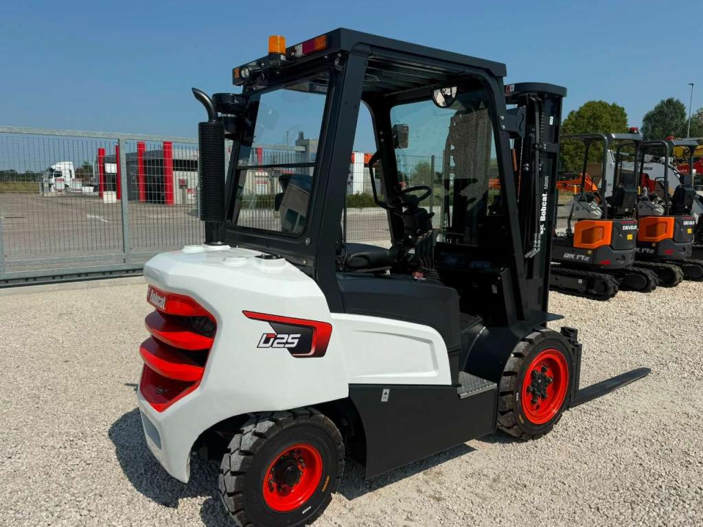 Bobcat D25NXP (NUOVO) Foto 5