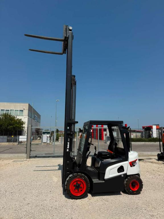 Bobcat D25NXP NUOVO Foto 1