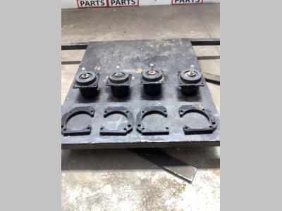 Sotto cabina per Hitachi ZX135US-7 in vendita da Massucco T. Srl Area Ricambi