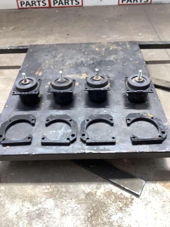 Sotto cabina per Hitachi ZX135US-7 Foto 1