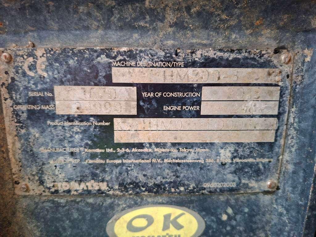 Komatsu HM300-3 Foto 8
