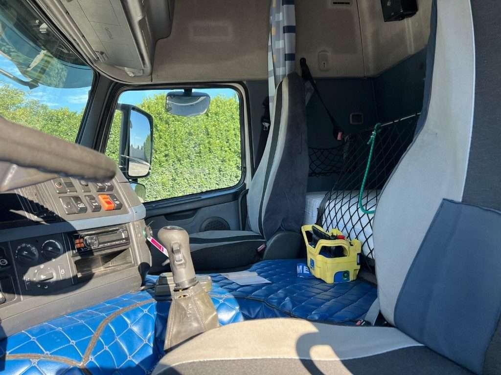 Volvo FM82 SCARRABILE CON GRU E POLIPO Foto 7