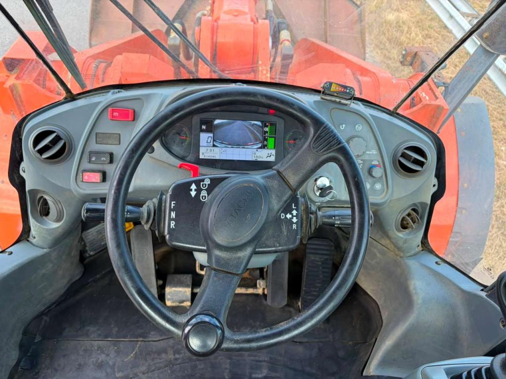 Hitachi ZW310-6 Foto 19