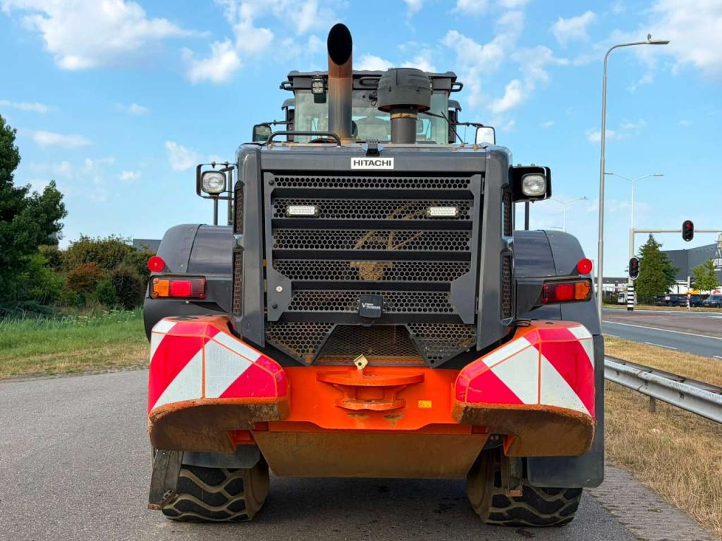 Hitachi ZW310-6 Foto 4