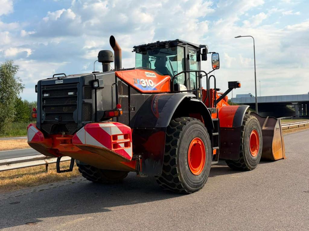 Hitachi ZW310-6 Foto 5