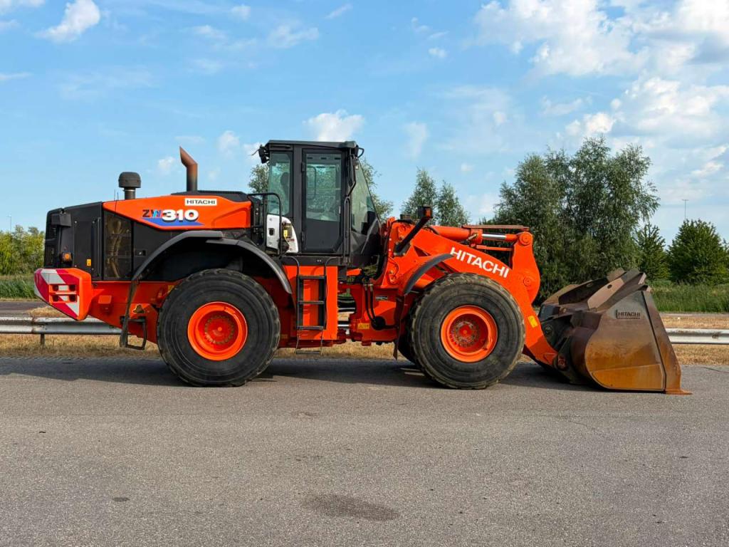 Hitachi ZW310-6 Foto 6