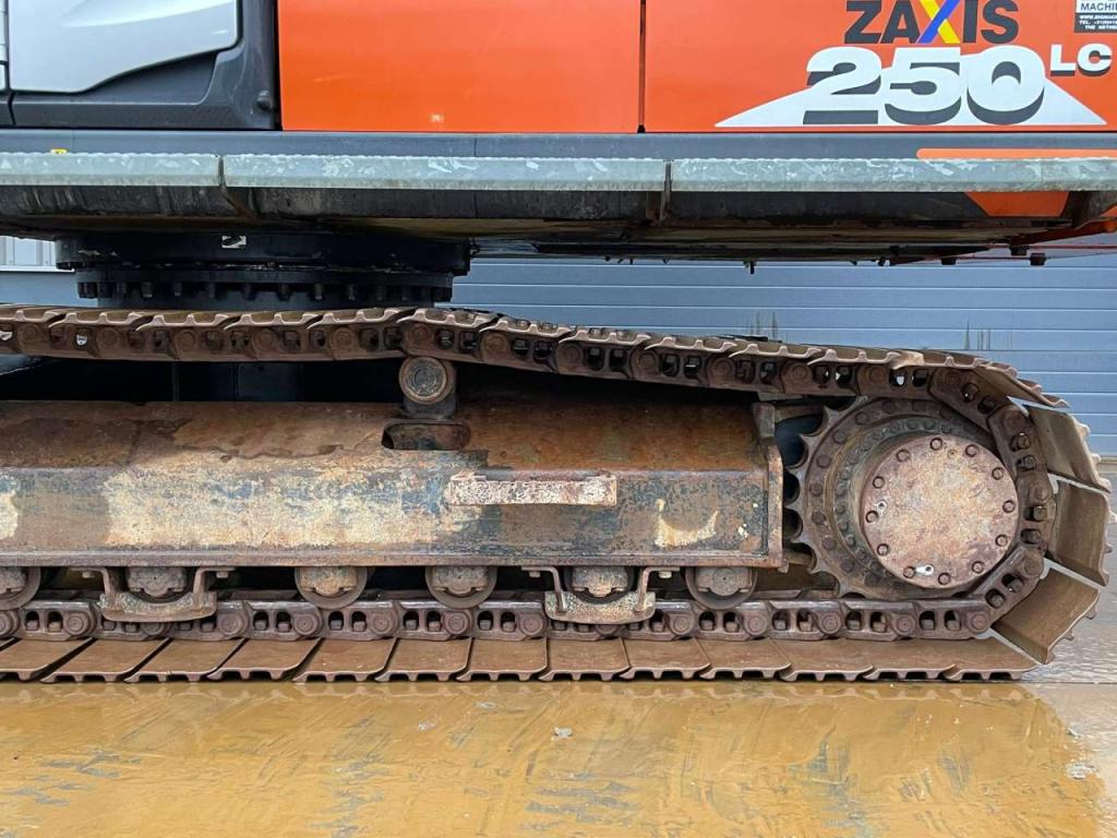 Hitachi ZX250LC-6 Foto 12