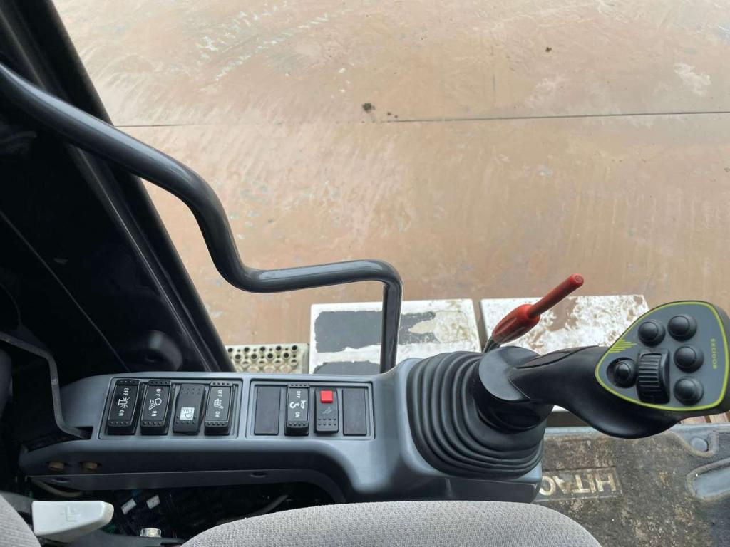 Hitachi ZX250LC-6 Foto 23