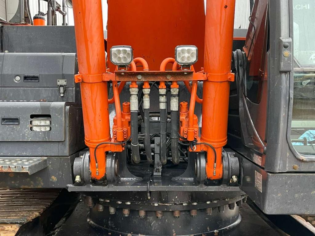 Hitachi ZX250LC-6 Foto 9
