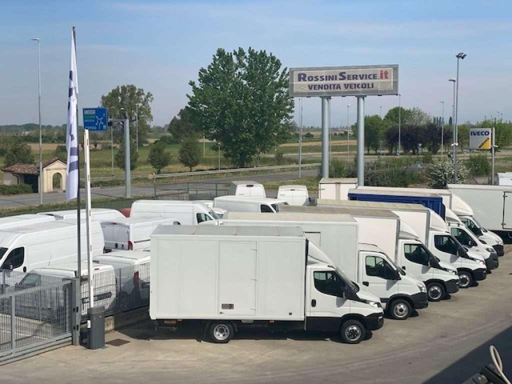 Ford TRANSIT  FURGONATO BOX MOTORE SOSTITUITO CON FATT. Foto 14