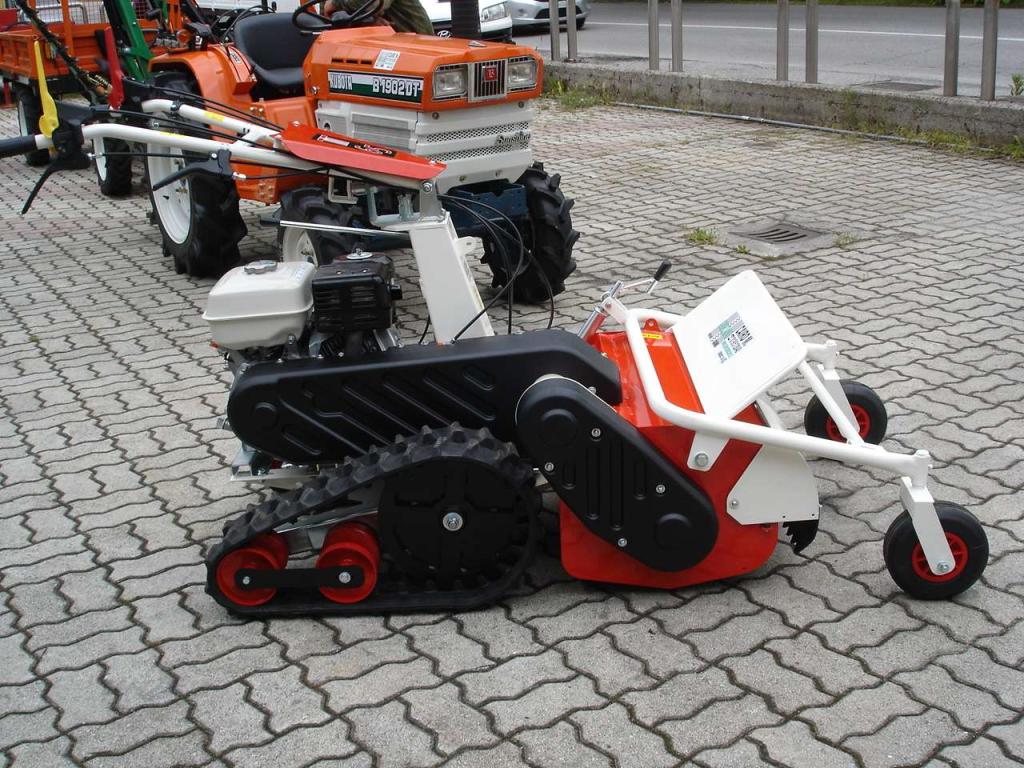 Tekna TTC 65 - CINGOLATA PROFESSIONALE - MOTORE HONDA GX Foto 11