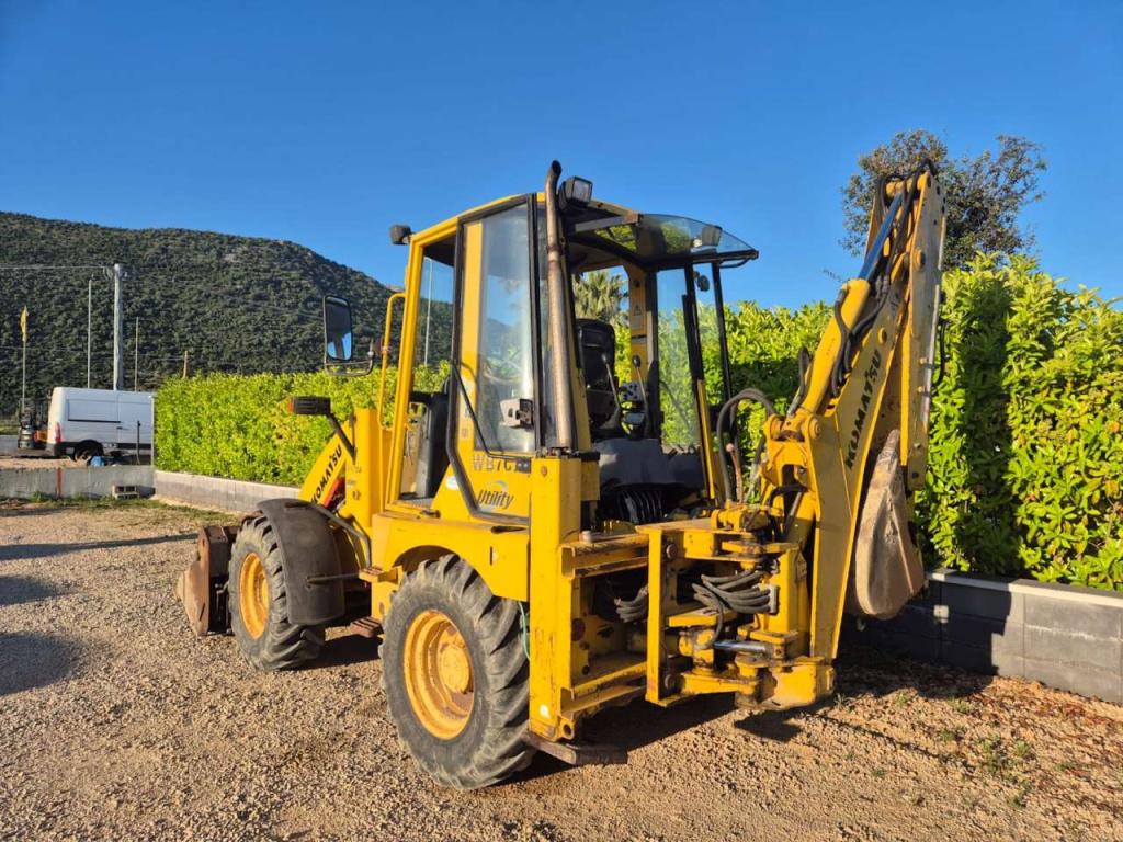 Komatsu WB70A Foto 3