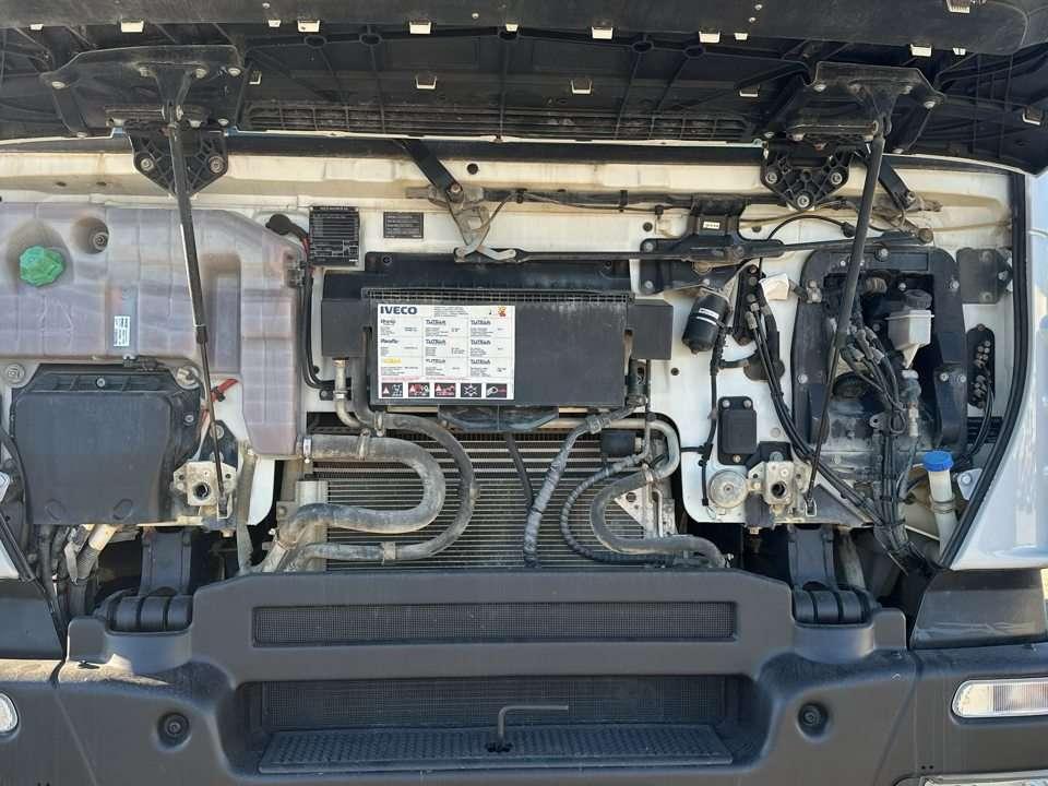 Iveco Trakker 450 6X4 Foto 10