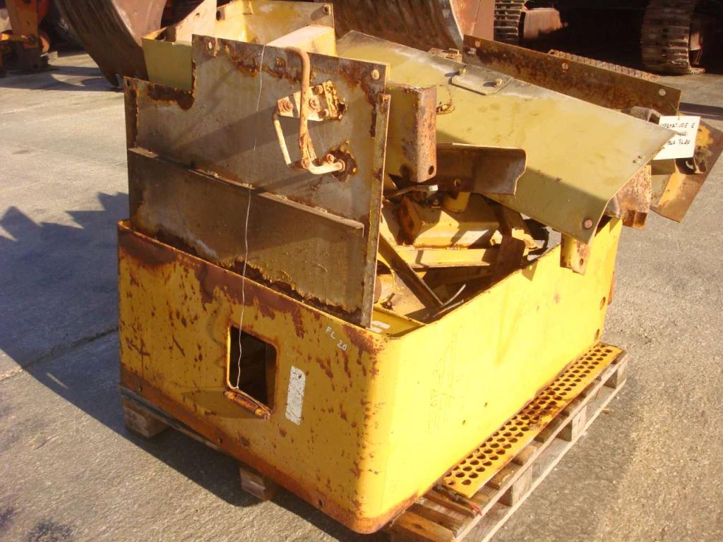 Cofanatura e carter carrozzeria per Fiat Allis FL 20 Foto 3