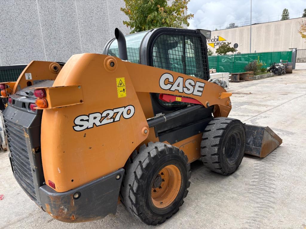 Case SR270 Foto 1