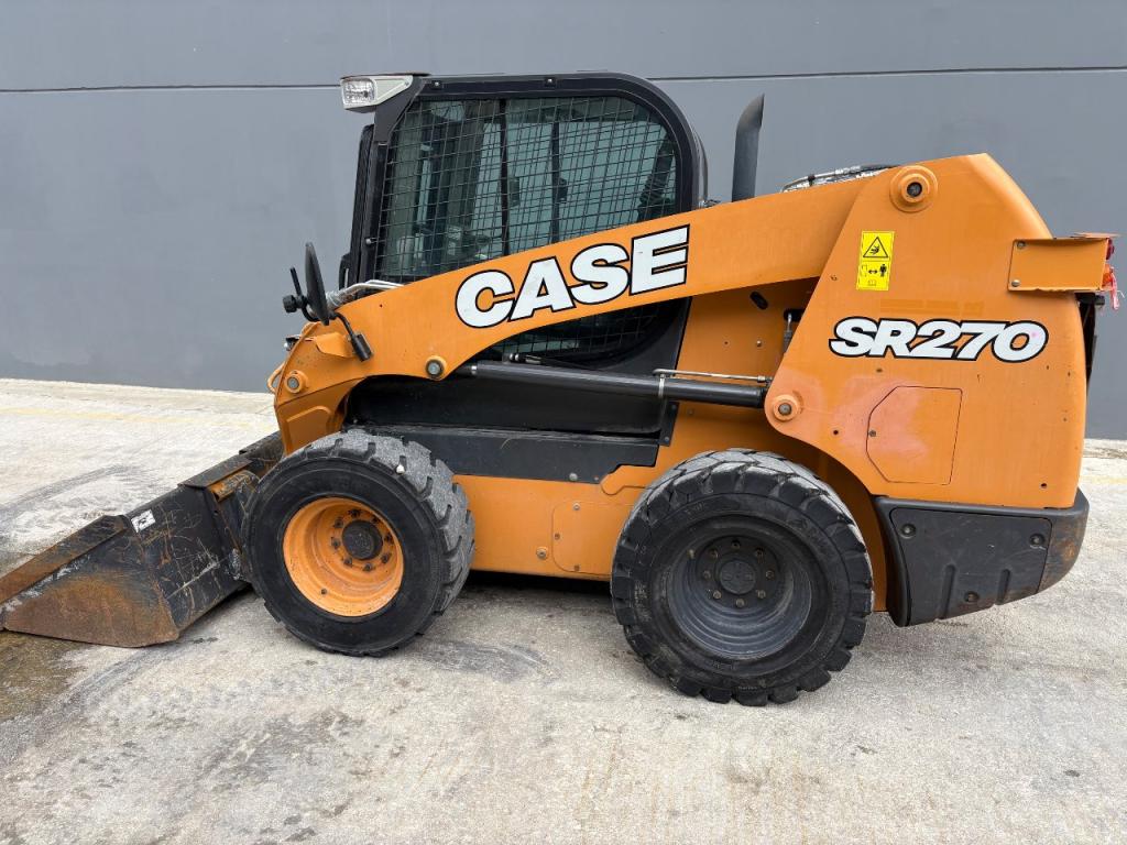 Case SR270 Foto 3