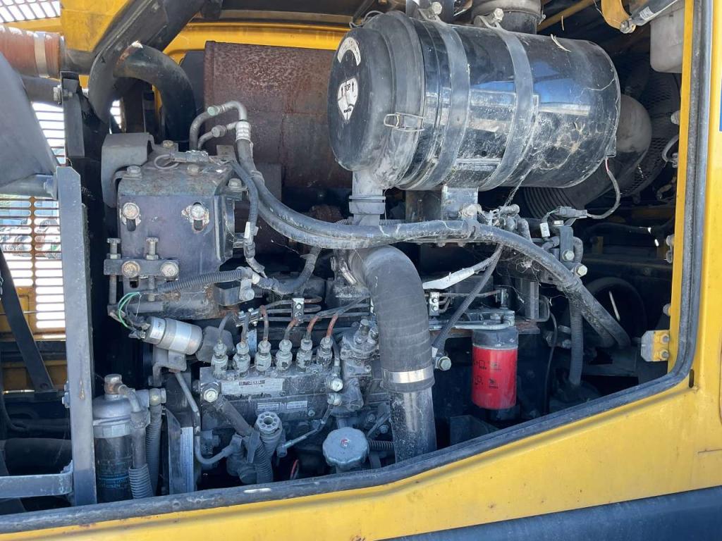 Komatsu WA320-5 Foto 8
