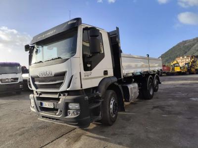 Iveco STRALIS AD 260S31 in vendita da Procida Macchine S.r.l.