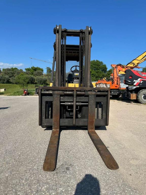 Caterpillar DP50K Foto 2