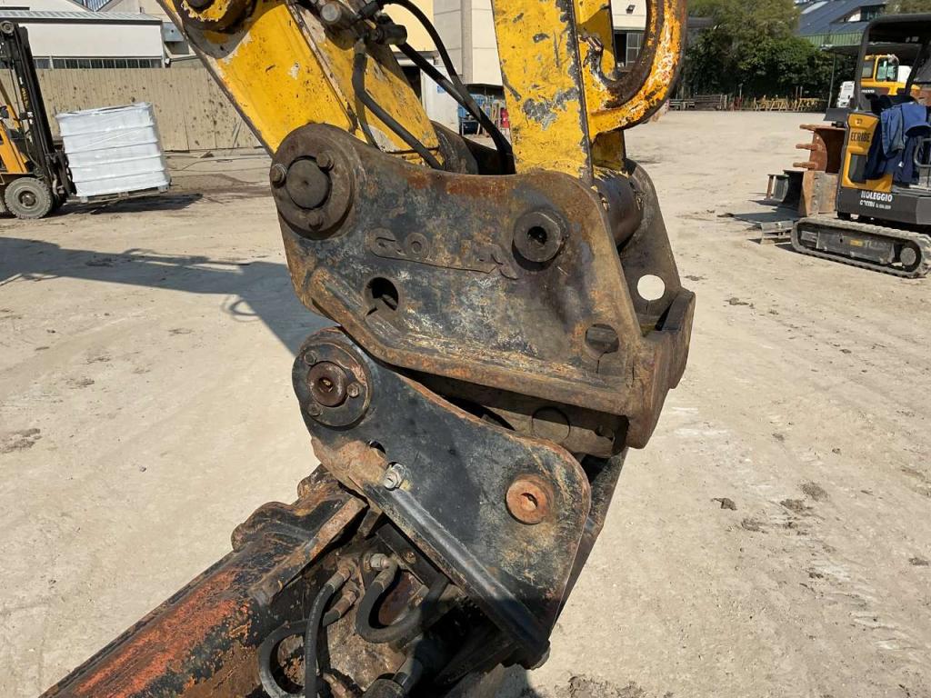 New Holland E145 Foto 5