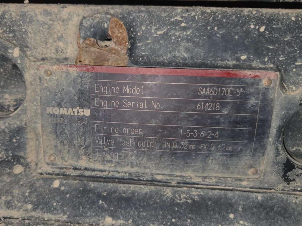 Komatsu WA600-6R Foto 8