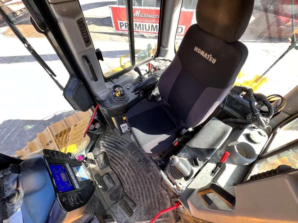 Komatsu D65 Foto 18