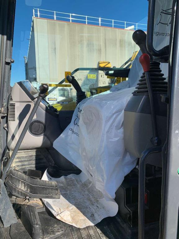 Komatsu PC88MR-10 Foto 3