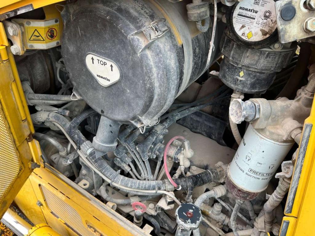 Komatsu D61EX-24 Foto 10