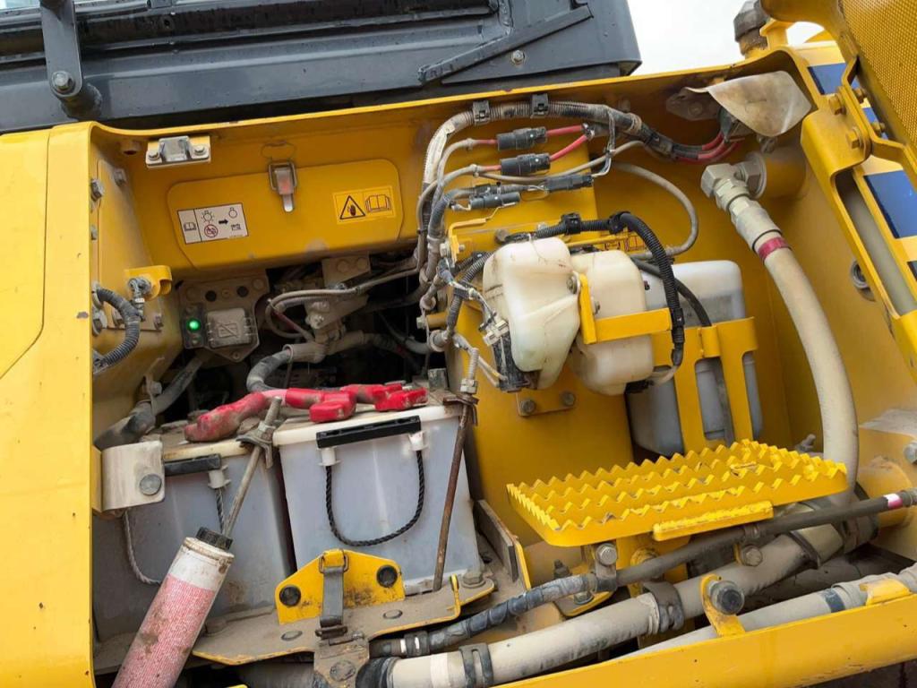 Komatsu D61EX-24 Foto 13