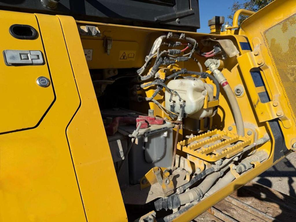 Komatsu D61EX-24 Foto 14