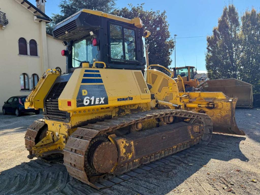 Komatsu D61EX-24 Foto 4