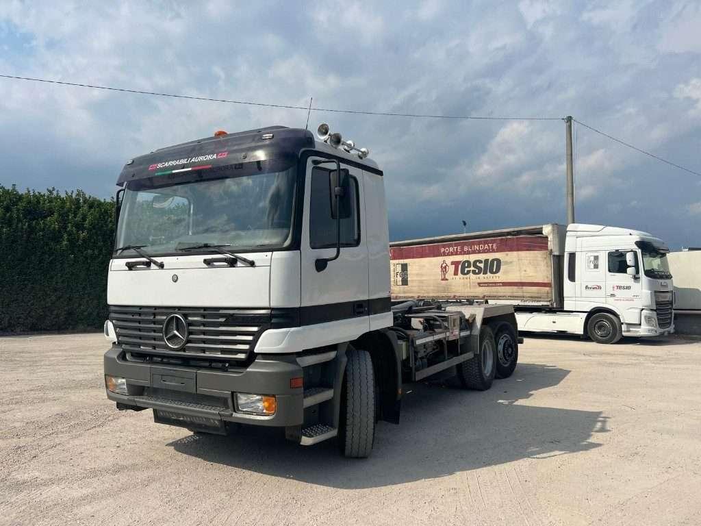 Mercedes-Benz Camion scarrabile Foto 1