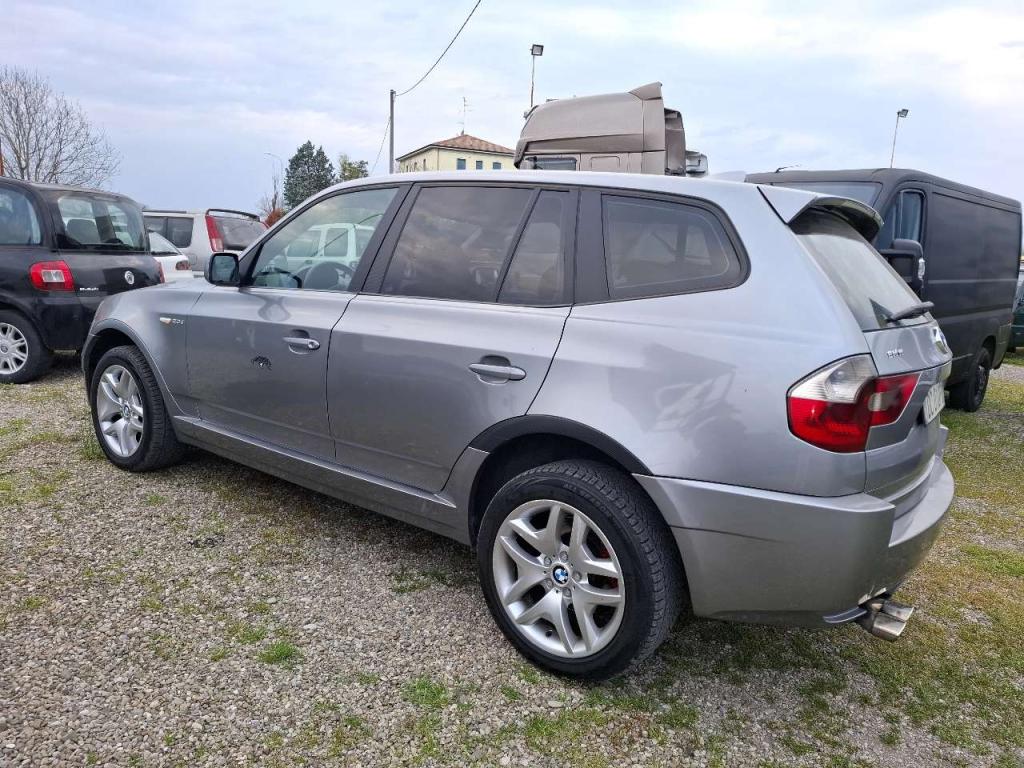 BMW X3 Foto 4