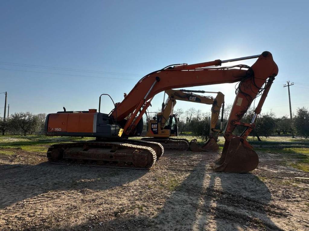 Hitachi ZX350LCN Foto 8