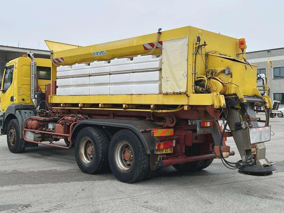 Renault 370 DCI 6x4 Foto 3