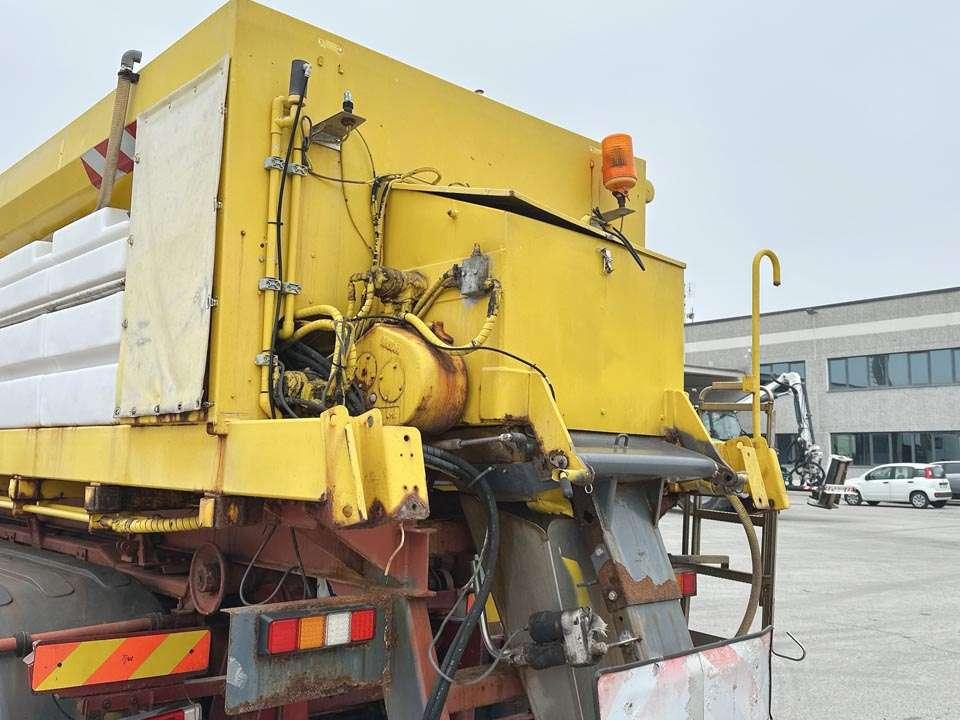 Renault 370 DCI 6x4 Foto 8