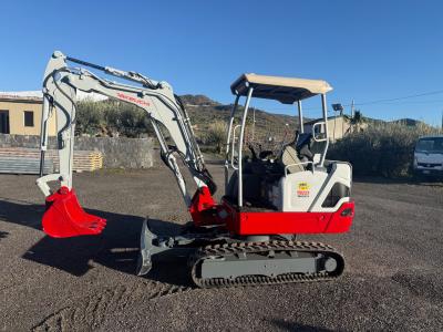 Takeuchi TB225