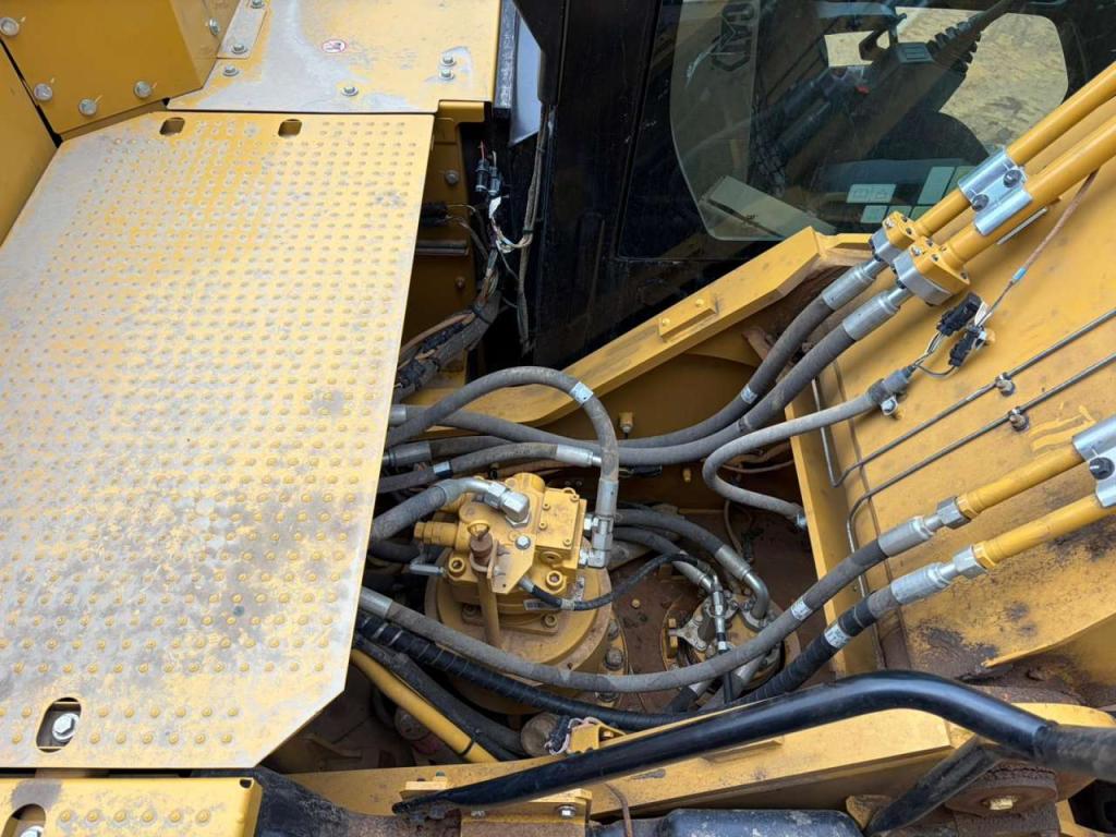 Caterpillar 330GC Foto 30