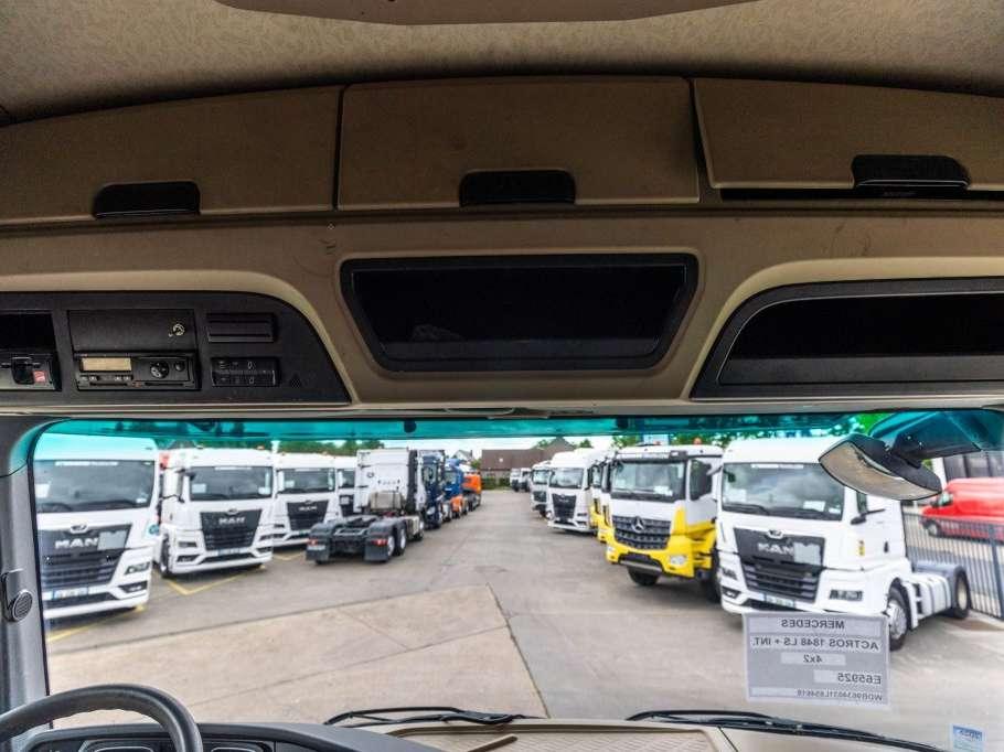 Mercedes-Benz ACTROS 1848 LS +RETARDER Foto 14