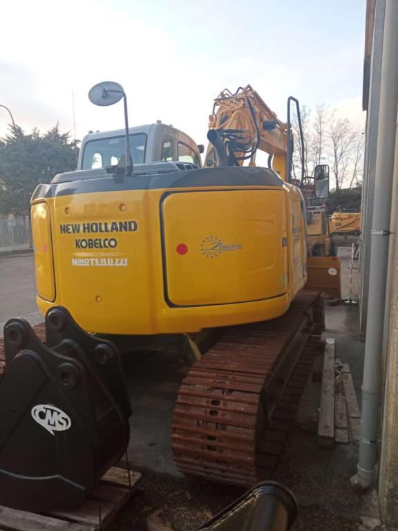 New Holland E135-B SR2 Foto 3