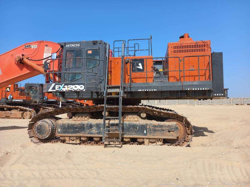 Hitachi EX1200-7 Longreach 28m (Saudi Arabia) Foto 23