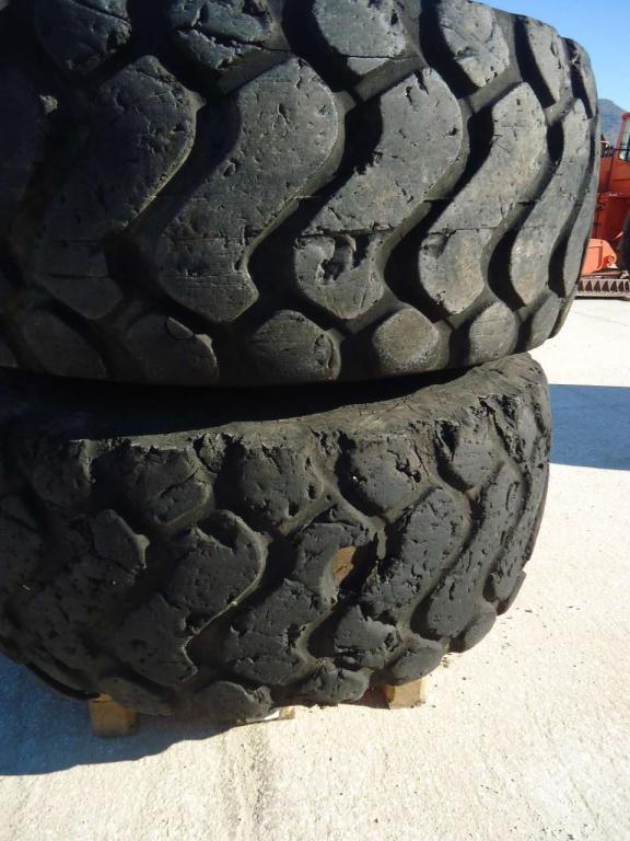 Pneumatico con Cerchio per 26.5R25 - COMPLETI DI CERCHI - AL 30% - Foto 2