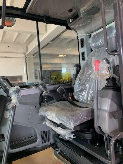 Develon DX63-3 Foto 2