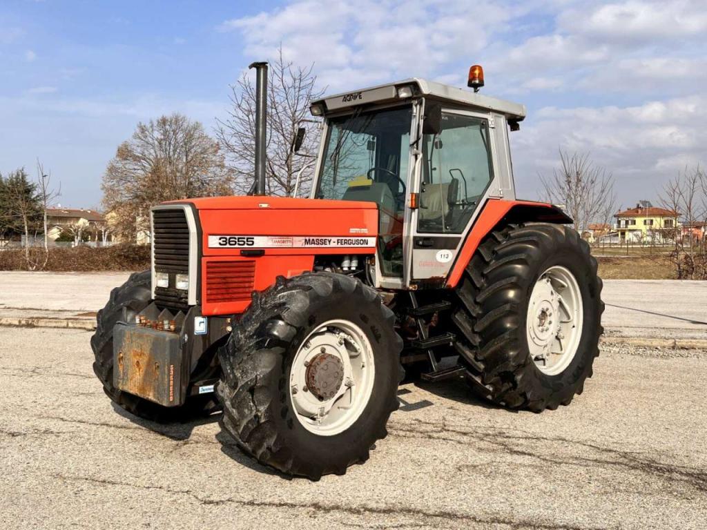 Massey Ferguson MF3655 4X4 Foto 1