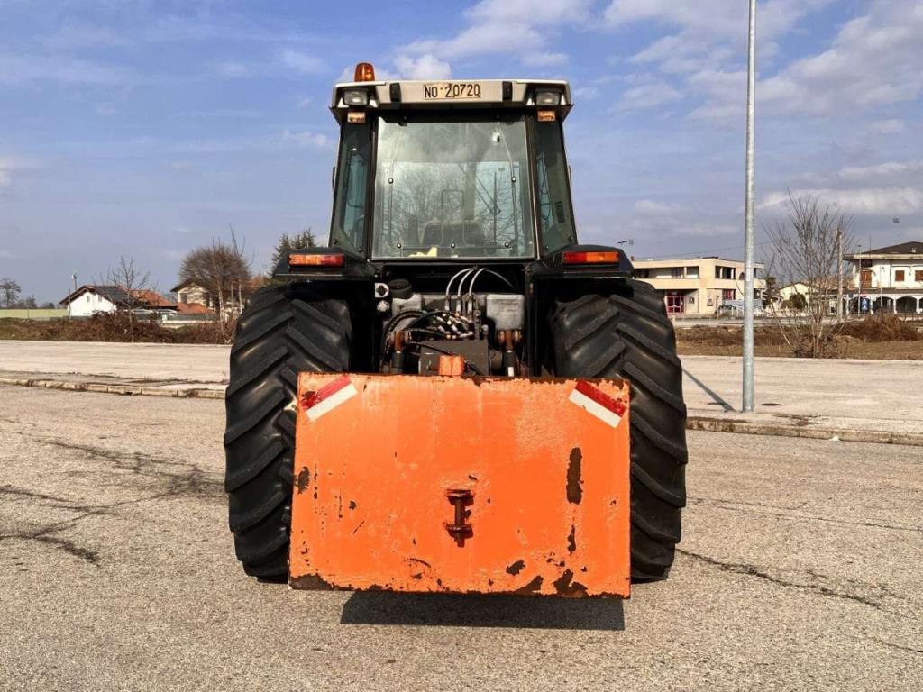Massey Ferguson MF3655 4X4 Foto 12
