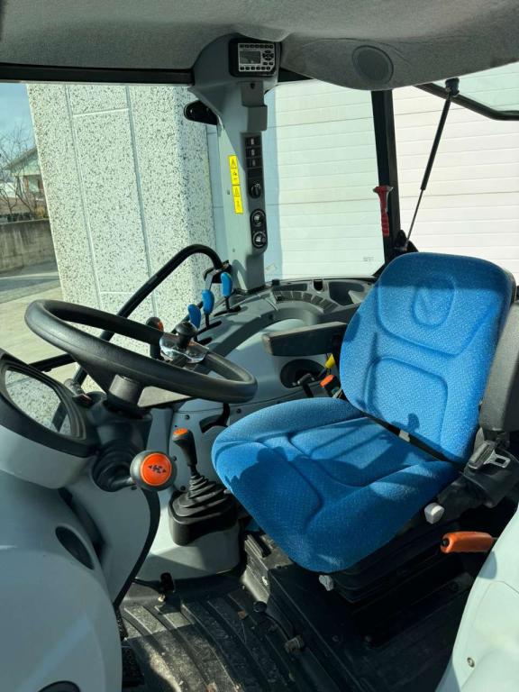 New Holland T4.75 powerstar Foto 3