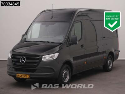 Mercedes-Benz Sprinter 317 CDI Automaat L2H2 Airco Camera MBUX CarPlay Parkeersensoren v+a Euro6 L2 A/C in vendita da BAS World B.V.