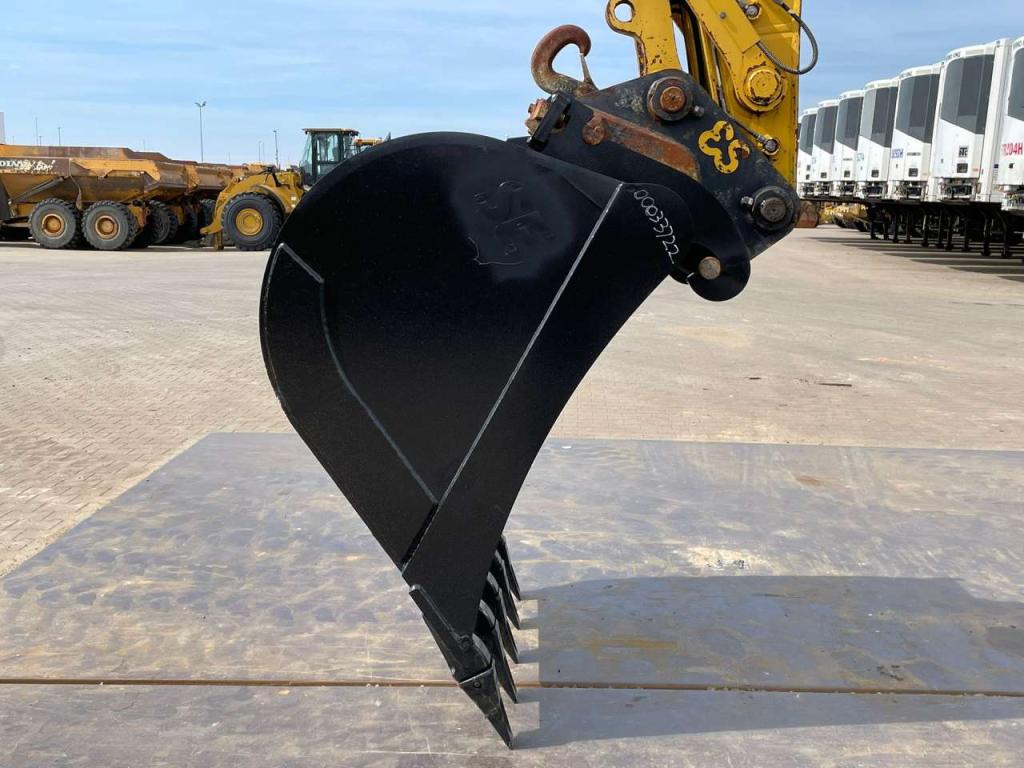 Komatsu PW180-11 Foto 8